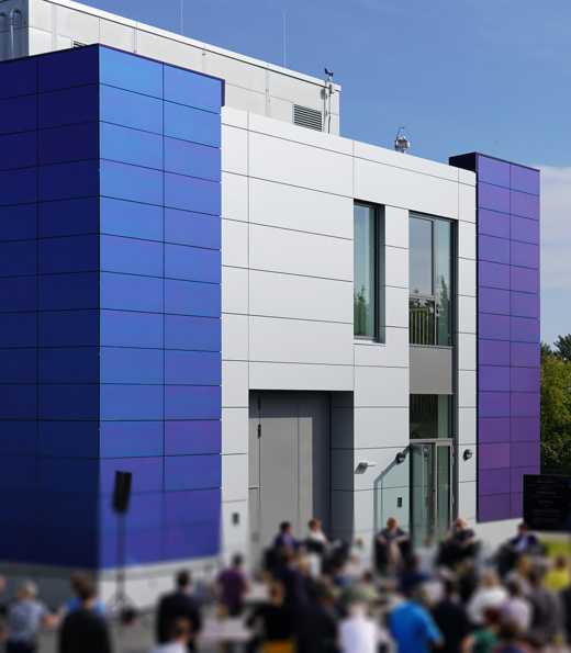 Blue facade solution in Berlin | EN